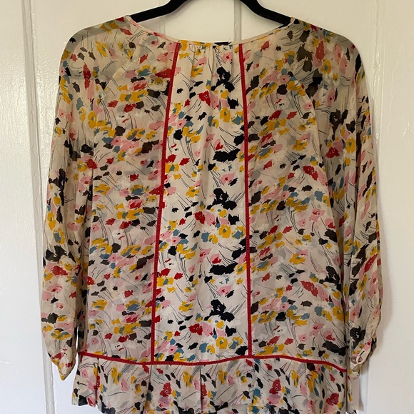 DVF! Beautiful silk floral style patterned blouse - Picture 3 of 6